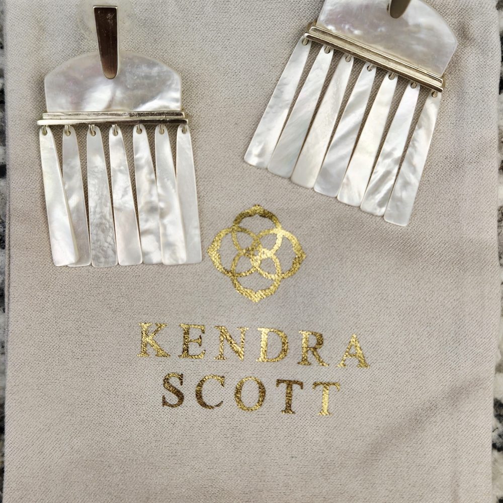 Kendra Scott Layne Statement Earrings in gold and mother of pearl